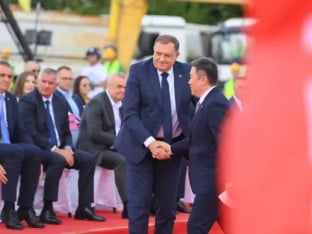 Dodik: Zbog Srbije i naše ljubavi prema njoj gradimo poveznicu