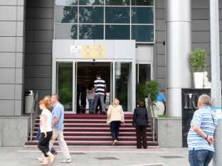 Електронске услуге Пореске управе РС смањиле гужве и чекања у редовима