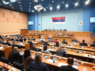 Počela sjednica, pred poslanicima rebalans od 8,5 milijardi