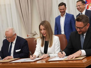 Srbija kupuje još pet odsto NIS-a: Potpisan ključni sporazum sa MOL-om