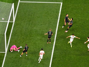 Gaf obišao svijet: Komentator promašio ekipe (VIDEO)