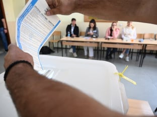 Ministri i odbornici naciljali  mjesta na listama