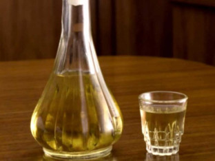 Čašica rakije svako jutro: Šta se stvarno dešava u tijelu