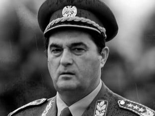 Porodica generala Pavkovića tuži NATO: Tužba od 1.000 stranica zbog smrti i osiromašenog uranijuma