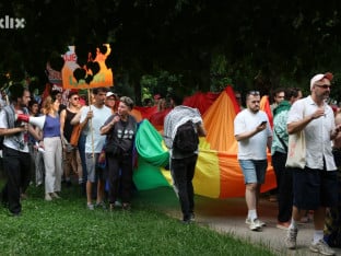 Одржан Прајд у Сарајеву под слоганом "Све нам боје добро стоје"