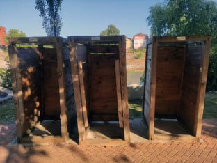 Уништене кабине на плажи код Зеленог моста: Сваки час могу да се обруше