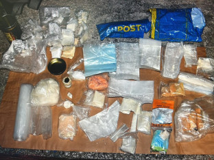 Uhapšen muškarac, pronađeno 4,3 kilograma droge