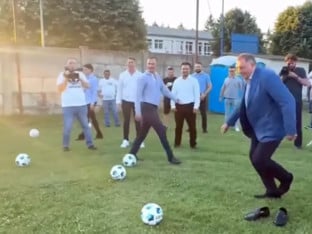 Dodik šutirao penale: Uvijek smo imali mlade koji znaju odbraniti, i gol i Srpsku