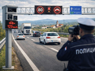 Auto-putem vozio 221 km/h, 101 više od dozvoljenog