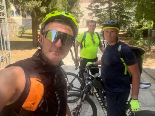 На Видовдан прешли 310 километара бициклима до српских светиња у Далмацији