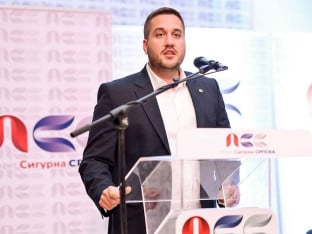 Дринић: Наша обавеза је да грађанима помогнемо да дођу до информација, а властима да положе рачуне