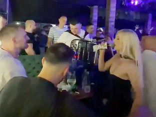 Kada as zapjeva: Jokić u provodu do zore, pjevao uglas sa Gogom Babić