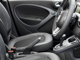 Kako očistiti prljava sjedišta automobila