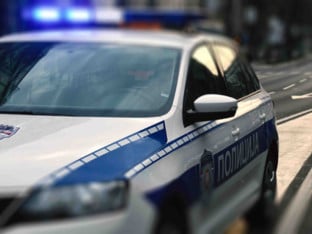 Težak udes u Beogradu: Automobil udario dječaka (12)