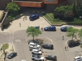 Pucnjava u tržnom centru, dva mladića poginula