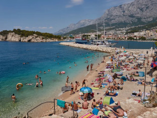 Balkanska domišljatost na plaži: Srbi izmislili „plutajući sef”