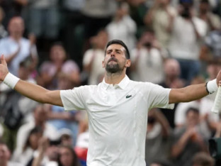 Nole u četvrtfinalu Vimbldona!