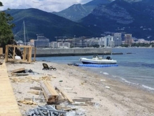 Plažni bar šokirao javnost u Crnoj Gori!