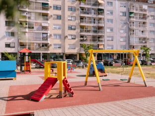 Novo ruho dječijeg igrališta u Gundulićevoj ulici