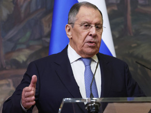 Lavrov: Alijansa želi da šalje Kijevu oružje "do kraja"