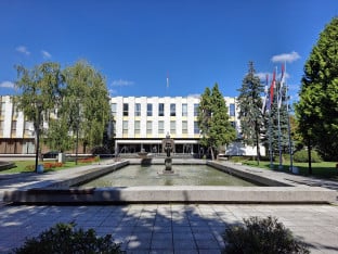 Nastavak sjednice NSRS: Poslanici danas o povećanju plata