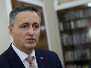 Bećirovićev udar na mir