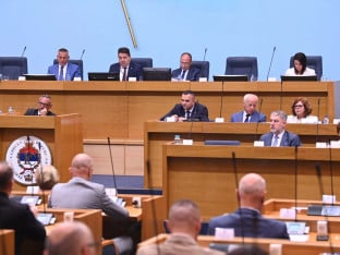 Za veličanje NDH i tzv. Armije BiH do tri godine zatvora