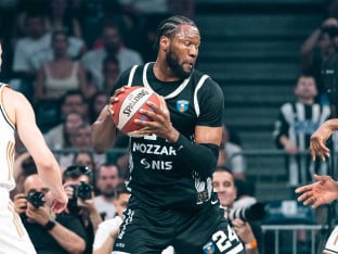 Efes doveo moćno pojačanje: Bruno Fernando stigao u Istanbul