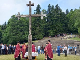 Simbol stradanja i otpora srpskog naroda: Na Mrakovici obilježavanje 84 godine od Bitke na Kozari