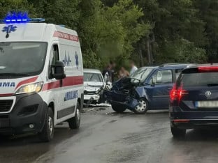 Teška nesreća kod Banjaluke: Jedna osoba poginula, dvije povrijeđene