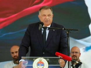 Dodik: Ukinuti odluke visokih predstavnika pravnim aktom