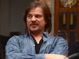 Alenu Islamoviću otkazan koncert, jer je pjevao u Srbiji 11. jula