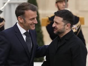 Zelenski stigao u Pariz