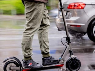 Sjeverna Makedonija zabranila djeci električne trotinete