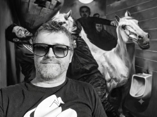 Ognjen Tepavčević za "Glas": Umjetnost ne smije biti sredstvo za uspavljivanje