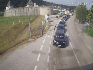 Гужве на више граничних прелаза