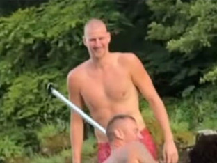 Jokić na raftingu iznenadio linijom: Brate, mislio sam da si deblji (VIDEO)