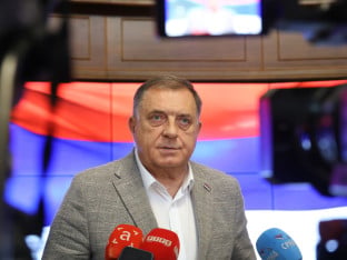Dodik: Stjerali smo OHR uz zid, a SDS i "Trojka" ga spasili