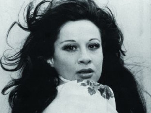 Преминула Оливера Катарина