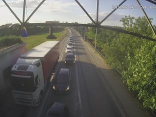 Гужве на више прелаза