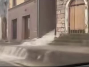 Снажно невријеме у Требињу, улице под водом