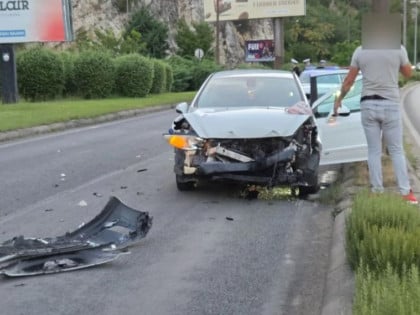 Dijete povrijeđeno u sudaru dva vozila