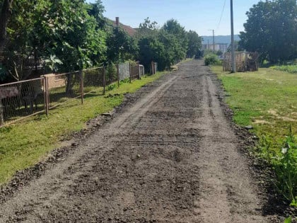 Mještani banjalučkih Rosulja umjesto čekanja zasukali rukave