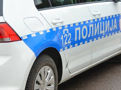 Четири лица повријеђена у судару два "пасата"