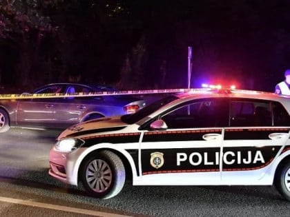 Пијан покушао да убије комшиницу