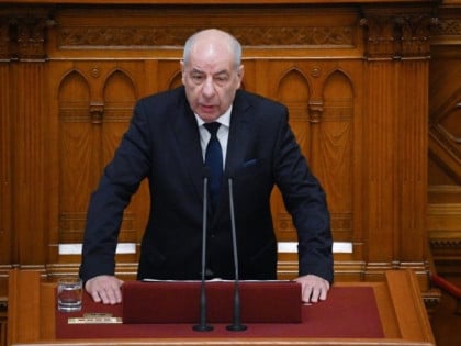 Мађарски предсједник потврдио своју оставку