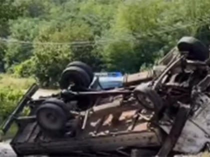 Жена страдала у тешком судару аутомобила и камиона, има и повријеђених