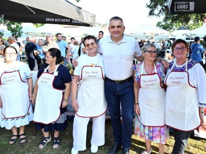 Minić: Posavina živi kroz tradiciju, domaćinsku trpezu i ljude