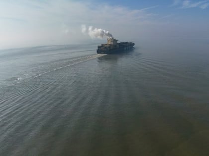 Kинески танкер прошао мореуз упркос блокади Саудијске Арабије