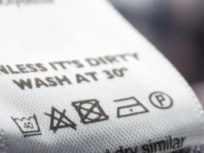 Šta znači oznaka trougla na etiketi?